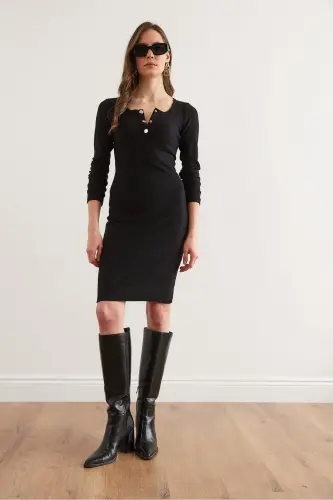 Woman Black Metal Buttoned Flannel Lycra Mini Dress - OLALOOK (1)