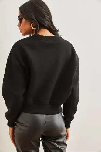 Woman Black Pearl Detailed Fleece Crop Thick Sweatshirt SWT-19000663-Black - 6