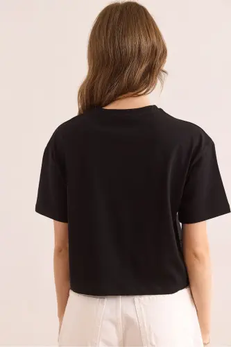 Woman Black Skirt Guipure Detailed T-Shirt TSH-1900087 - 2