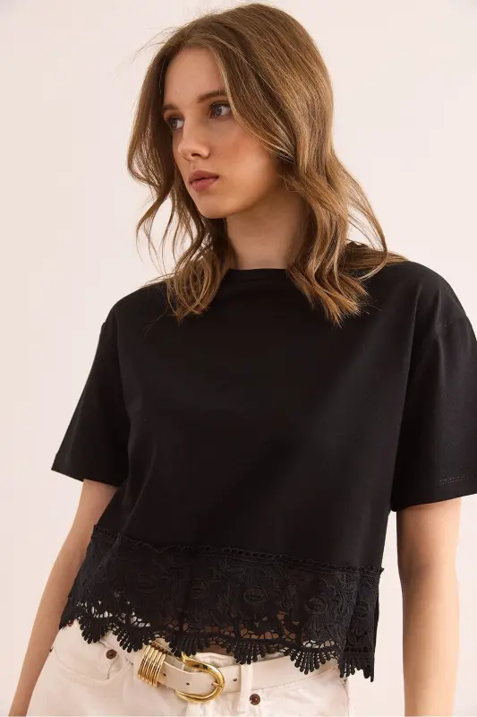 Woman Black Skirt Guipure Detailed T-Shirt TSH-1900087 - 5