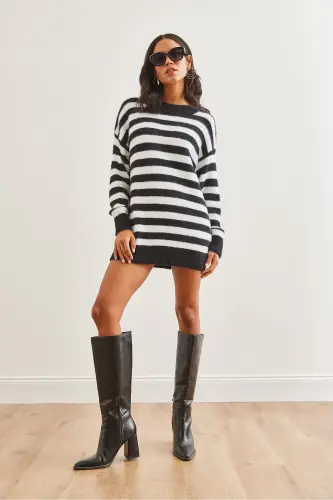 Woman Black Striped Soft Textured Knitted Tunic Dress - 6