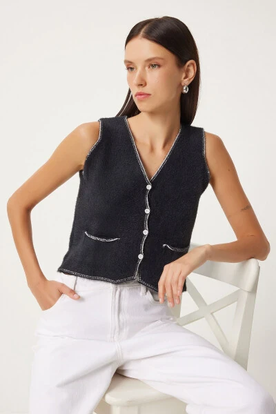 Woman Black V-Neck Bearded Knit Vest YY00219 - HAPPINESS İSTANBUL