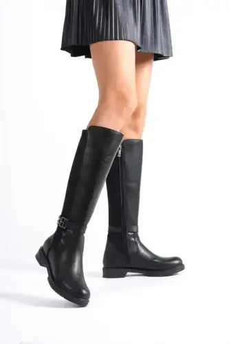 Woman Black Zippered Boot-Black .shoe - 1