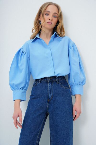 Woman Blue Balloon Sleeve Hidden Placket Basic Poplin Shirt - 2