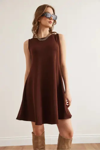 Woman Brown Crew Neck Flared Knitted Crepe Dress - 3