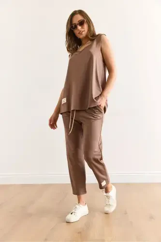 Woman Brown Sleeveless Loose Blouse Set Crystal - 2