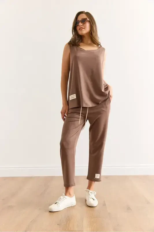 Woman Brown Sleeveless Loose Blouse Set Crystal - 3