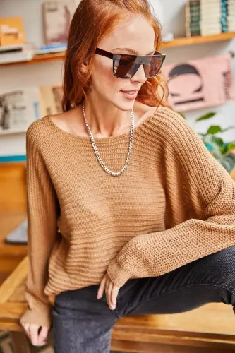 Woman Brown Thessaloniki Oversize Knitted Sweater KZK-19000051-Brown - 3
