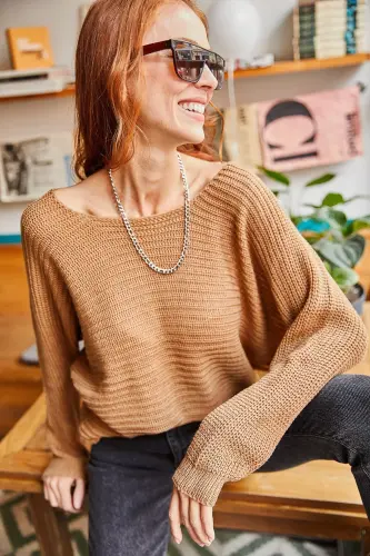 Woman Brown Thessaloniki Oversize Knitted Sweater KZK-19000051-Brown - 5