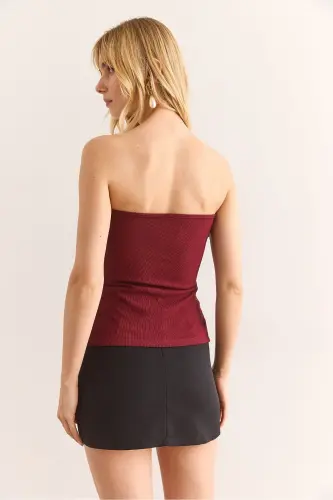 Woman Burgundy Madonna Collar Button Detailed Crop Blouse B - 5