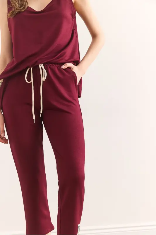 Woman Burgundy Sleeveless Loose Blouse Set Crystal Stone - 2