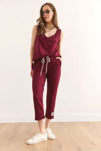 Woman Burgundy Sleeveless Loose Blouse Set Crystal Stone - 4
