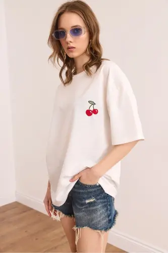 Woman Cherry White Embroidered Relaxed Fit 2 Thread T-shirt - 3
