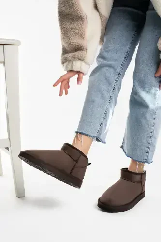 Woman Chocolate Ultra Mini Fur Lined Boot-Chocolate - SHUPE (1)