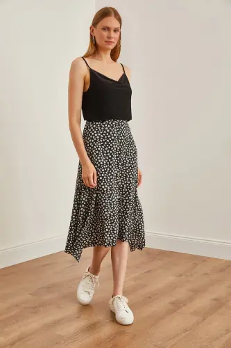 Woman Daisy Black Asymmetric Patterned Skirt ETK-190 - 3