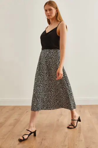 Woman Daisy Black Elastic Waist Patterned Long Skirt 