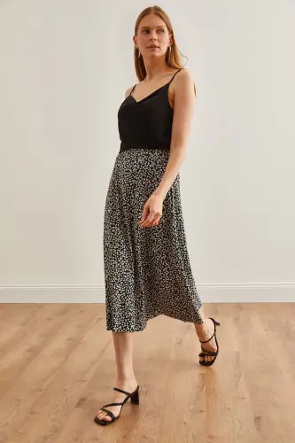 Woman Daisy Black Elastic Waist Patterned Long Skirt - 5