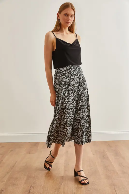 Woman Daisy Black Elastic Waist Patterned Long Skirt - 4