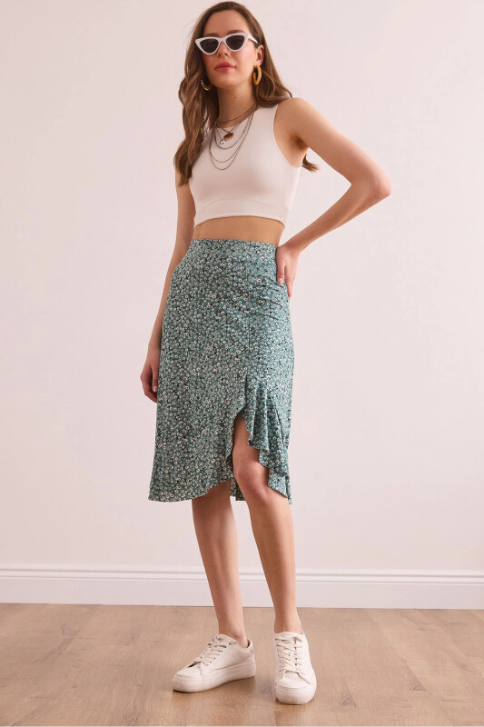 Woman Daisy Mint Green Ruffled Corduroy Oversize - OLALOOK