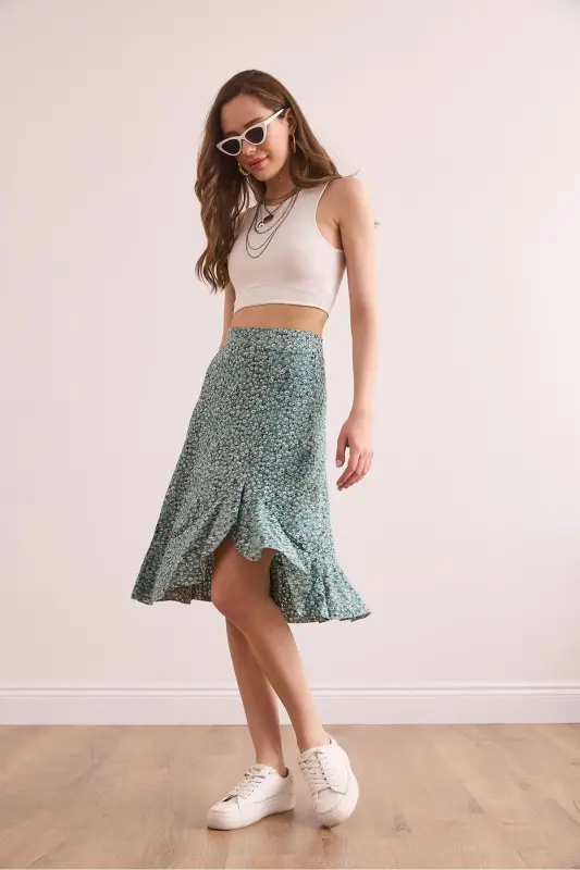 Woman Daisy Mint Green Ruffled Corduroy Oversize - 4