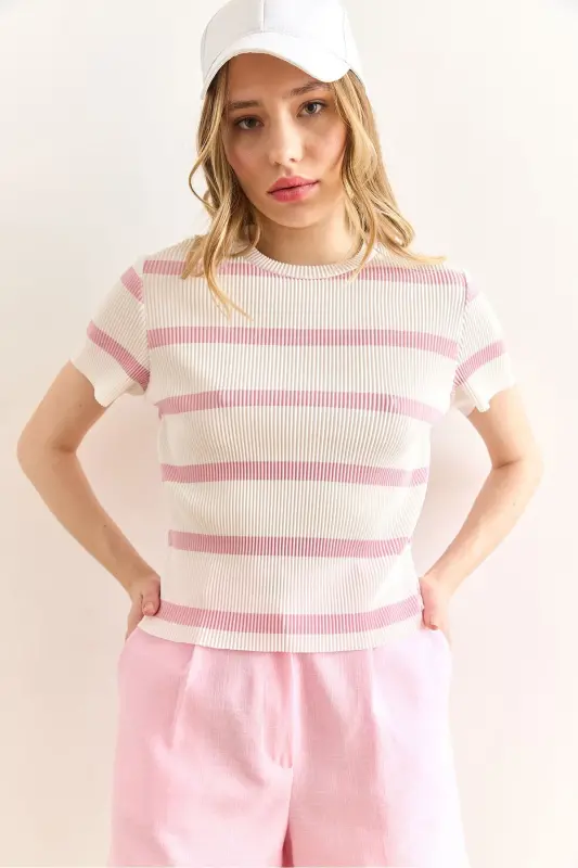 Woman Ecru Pink Crew Neck Striped Plisse Blouse - 3