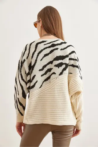 Woman Ecru Zebra Detailed Knit Sweater KZK-19000819-Ecru - 5