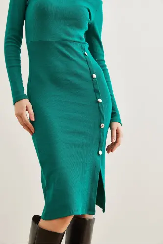 Woman Emerald Green Button Detailed Slit Midi Dress - 5