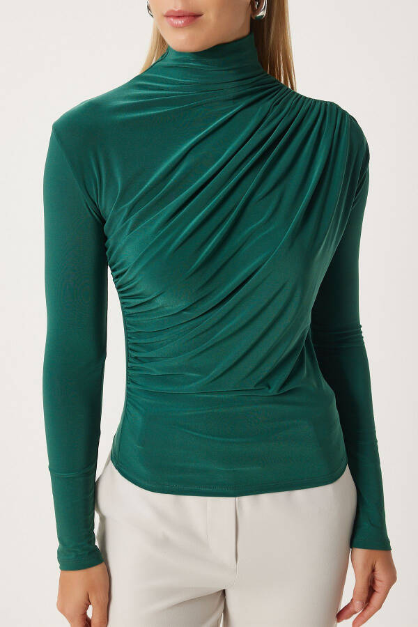 Woman Emerald Green Drawstring Detailed Crew Neck Sandy Blouse FF00135 - 4