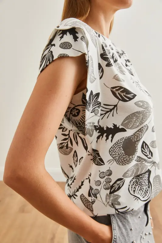 Woman Flower Black Arm Detailed Cotton T-Shirt TSH-190 - 8