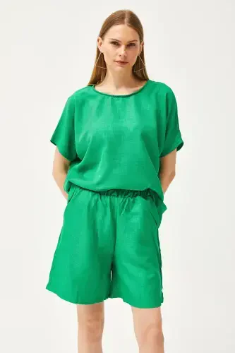 Woman Grass Green Top Slouchy Blouse Bottom Pocketed Shorts K - OLALOOK (1)