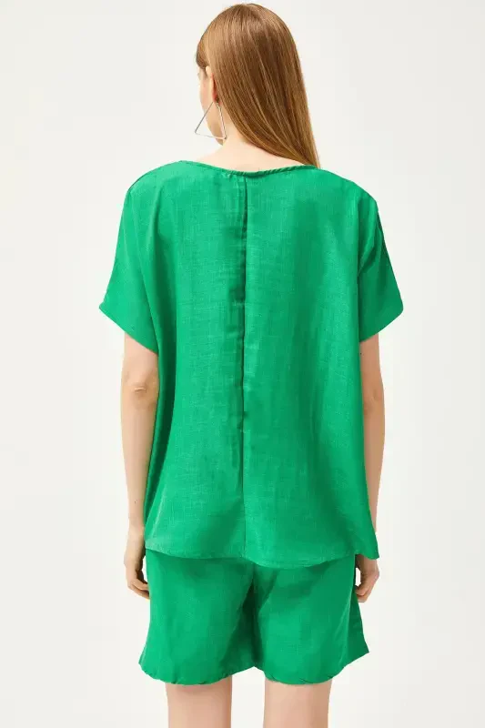 Woman Grass Green Top Slouchy Blouse Bottom Pocketed Shorts K - 4