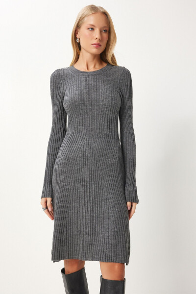 Woman Gray Bicycle Collar Ribbed Knitted Dress MX001 - 4