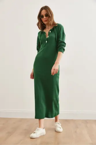 Woman Green Buttoned Hooded Oversize Ribbed Maxi - 3