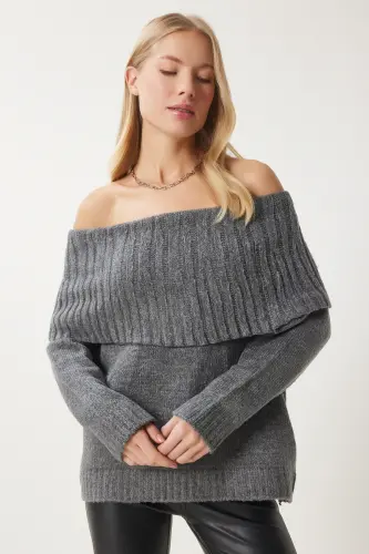 Woman Grey Madonna Collar Knit Sweater MT00156-Grey 