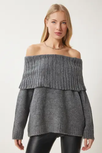 Woman Grey Madonna Collar Knit Sweater MT00156-Grey - 3