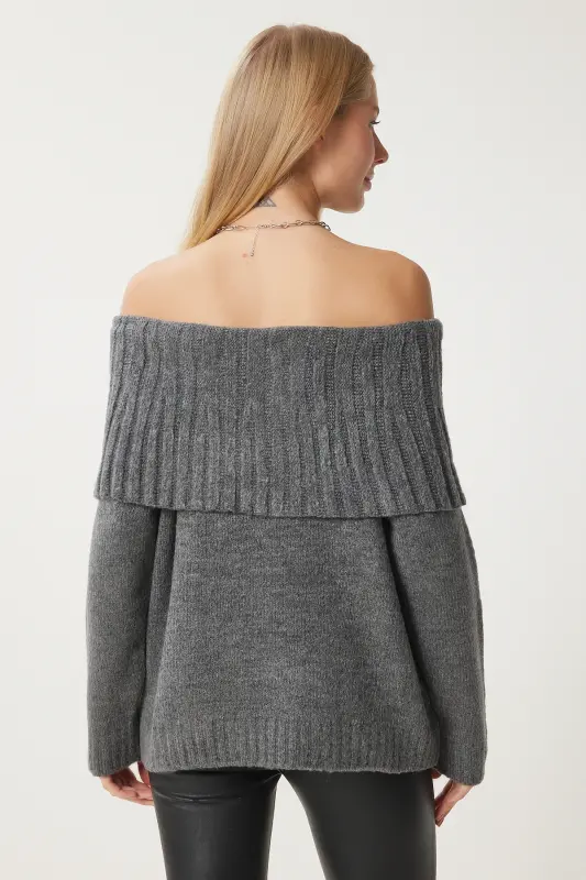 Woman Grey Madonna Collar Knit Sweater MT00156-Grey - 6