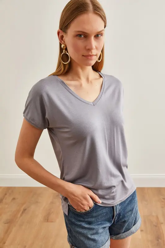Woman Grey V Neck Batwing Knitted Viscose T-Shirt TSH-190 - 2