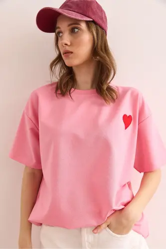 Woman Heart Pink Embroidered Relaxed Fit 2 Thread T-Shirt T - 3