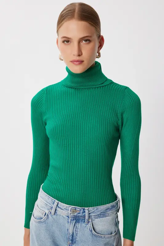 Woman Live Green Turtleneck Ribbed Lycra Sweater DD01007-Live Green - 1