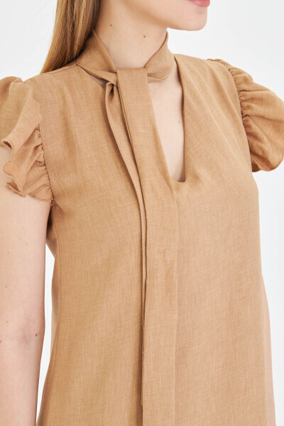 Woman Mink V Neck Ruffled Sleeve Tie Detailed - 8