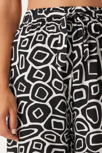 Woman Off White Black Patterned Viscose Palazzo Pants EN00606-Off White Black - 4