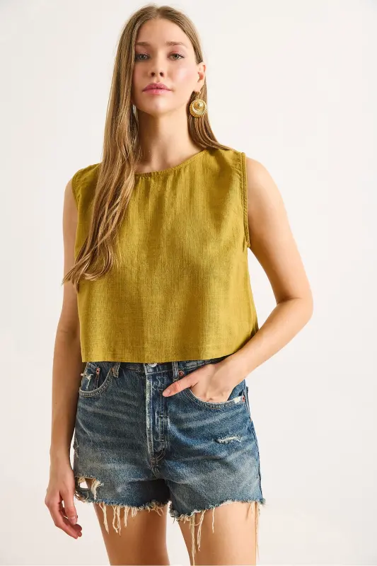 Woman Oil Green Flame Linen Crop Blouse BLZ-19002925-Oil Green - OLALOOK