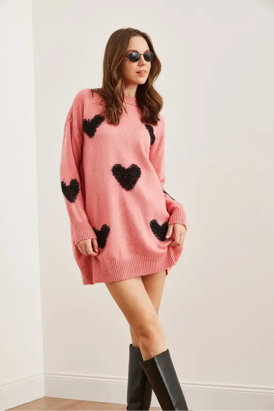 Woman Pink Heart Detailed Soft Textured Knitted Tunic - 2