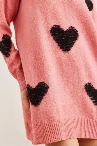Woman Pink Heart Detailed Soft Textured Knitted Tunic - 5