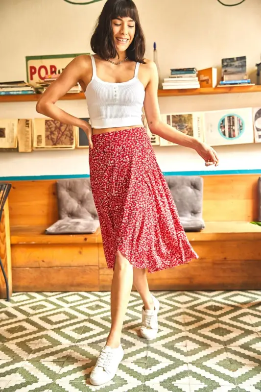 Woman Red Mini Daisy Wrap Skirt ETK-19000 - OLALOOK