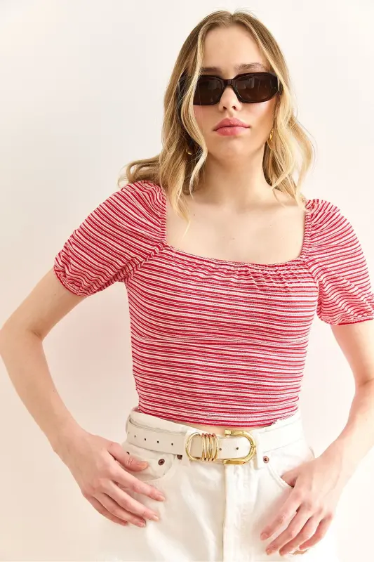 Woman Red Striped Striped Crop Knitted Blouse BLZ-1 - 2