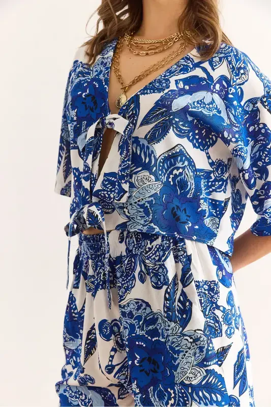 Woman Shawl Navy Top Blouse Bottom Pocketed Shorts Woven - 6