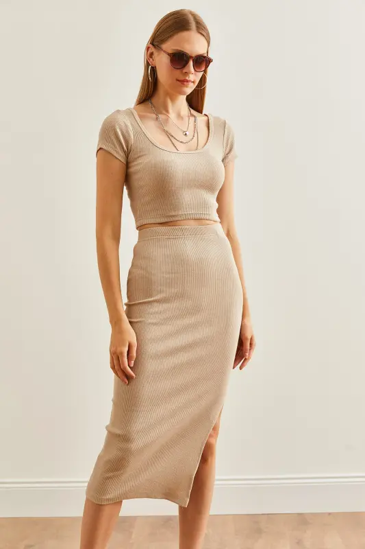 Woman Stone Pool Neck Crop Blouse Slit Pencil Skirt - 1