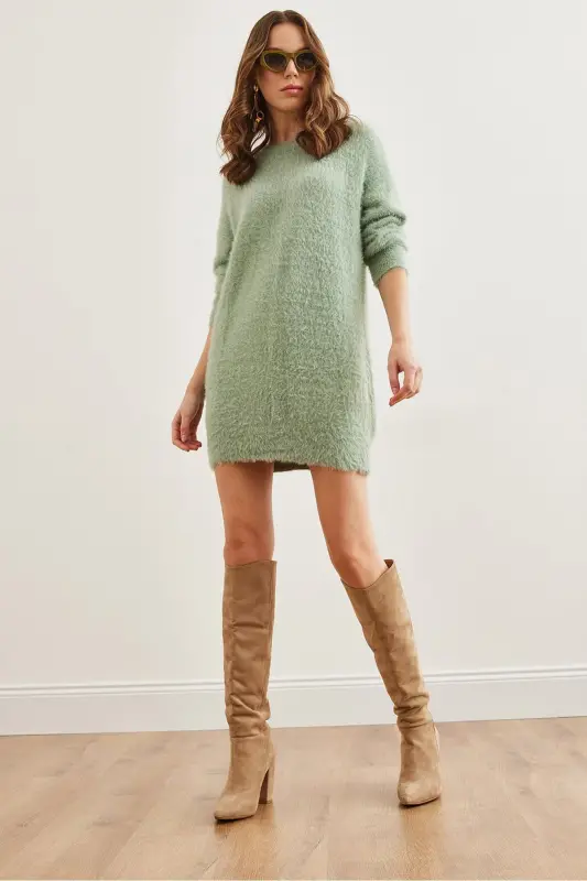 Woman Teal Crew Neck Soft Touch Sweater - 6