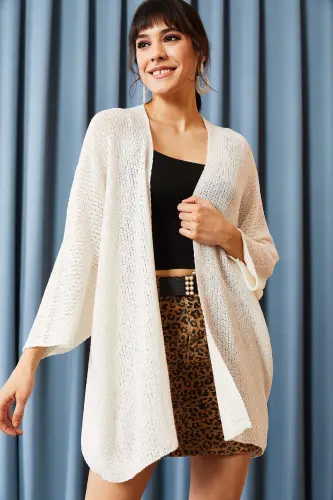 Woman White Bat Spring Cardigan HRK-19000057-WHITE - OLALOOK (1)